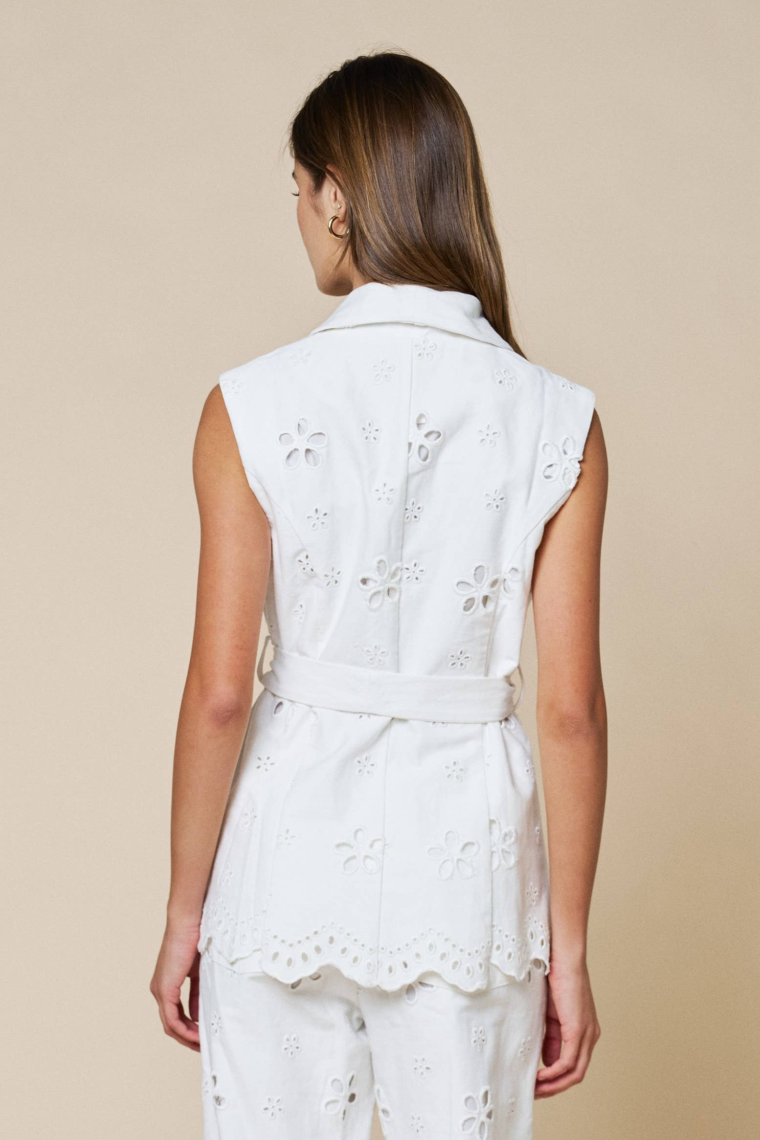 Floral Embroidered Vest Off White