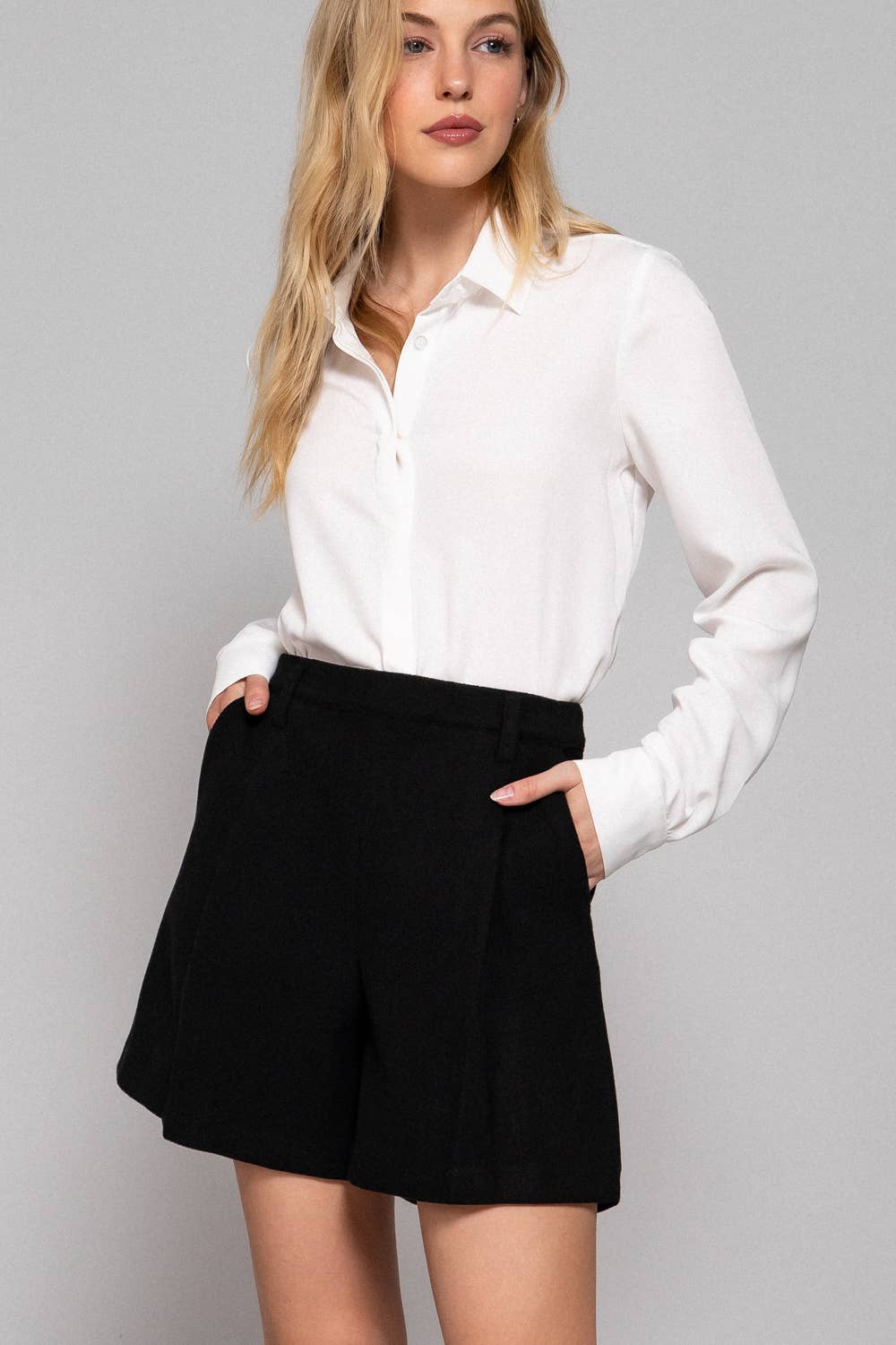 Pleated Shorts Black